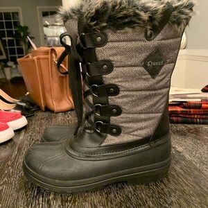 Quest Waterproof Faux Fur Lined Snow Boots sz 9 EUC